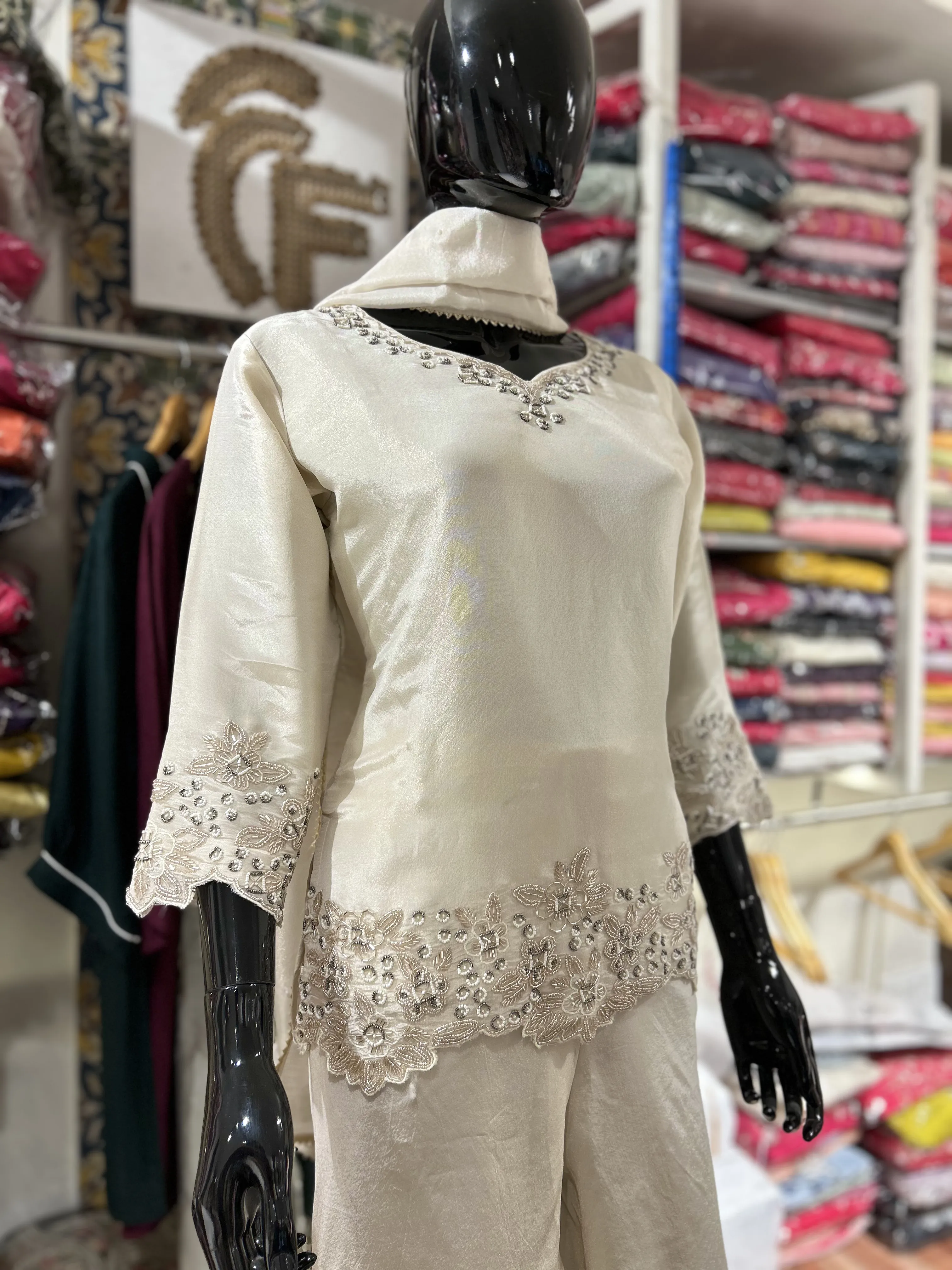 Faabiiola dress collection